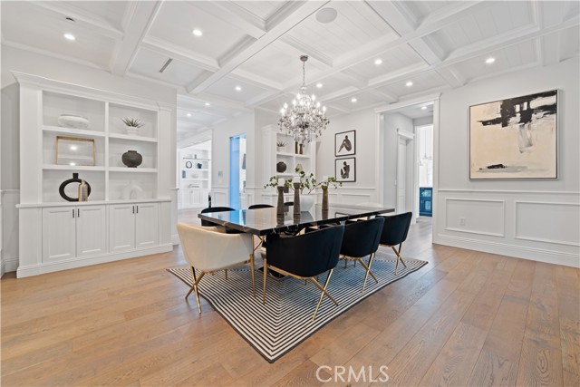 17528 Jayden Lane, Encino CA: https://media.crmls.org/medias/24f116b5-60d3-461c-8fd4-65a6ecf40e71.jpg