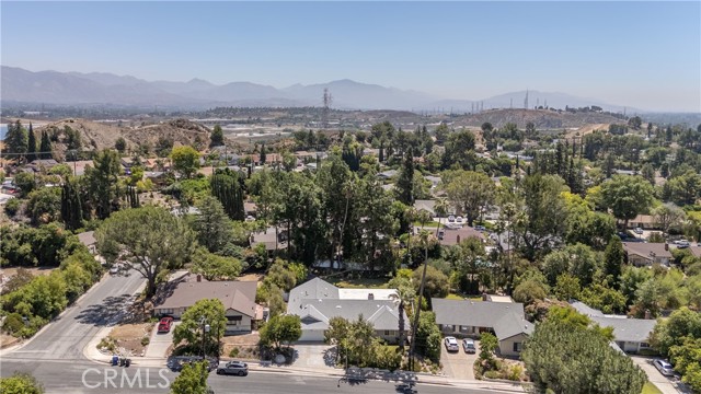 Detail Gallery Image 38 of 41 For 12142 Gerald Ave, Granada Hills,  CA 91344 - 4 Beds | 3 Baths