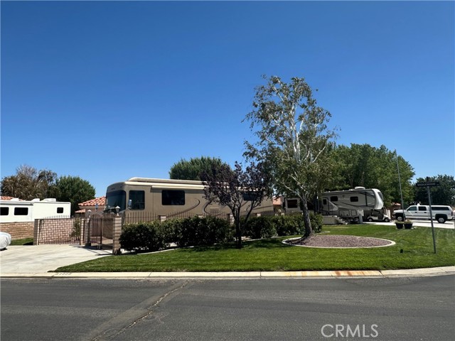 Detail Gallery Image 5 of 36 For 11555 Wedgewood Dr, Apple Valley,  CA 92308 - – Beds | – Baths