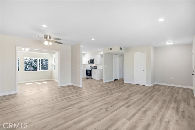 26220 Falsterbor Drive, Menifee CA: https://media.crmls.org/medias/24f237a1-2059-4bbc-a63e-e26cc2fc1ac5.jpg