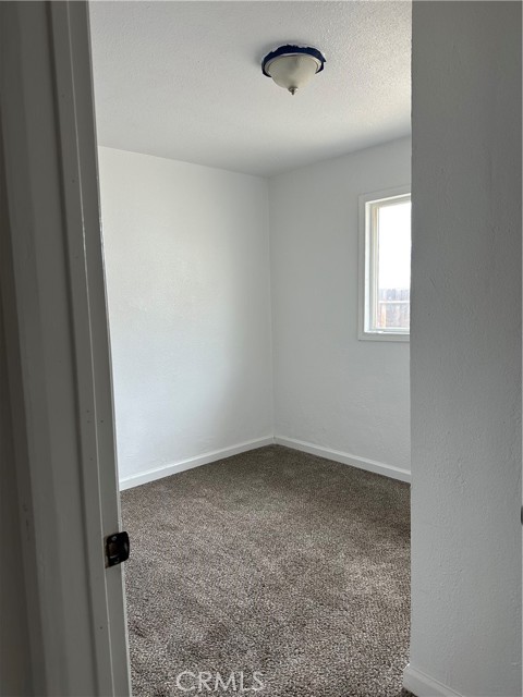 Image 6 of 10 For 52068 Hattie Avenue