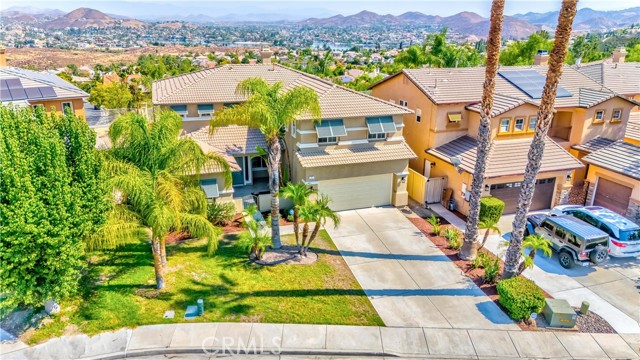 Detail Gallery Image 2 of 59 For 7 Ponte Chiara, Lake Elsinore,  CA 92532 - 4 Beds | 3/1 Baths