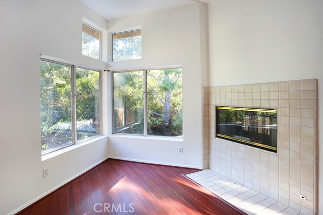 Image 24 of 50 For 961 Lone Pine