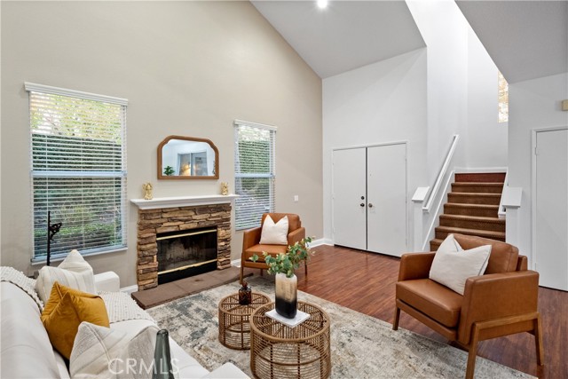 19431 Rue De Valore, Lake Forest CA: https://media.crmls.org/medias/24f3bacf-2549-44d7-a4f2-78dbcabed8ab.jpg