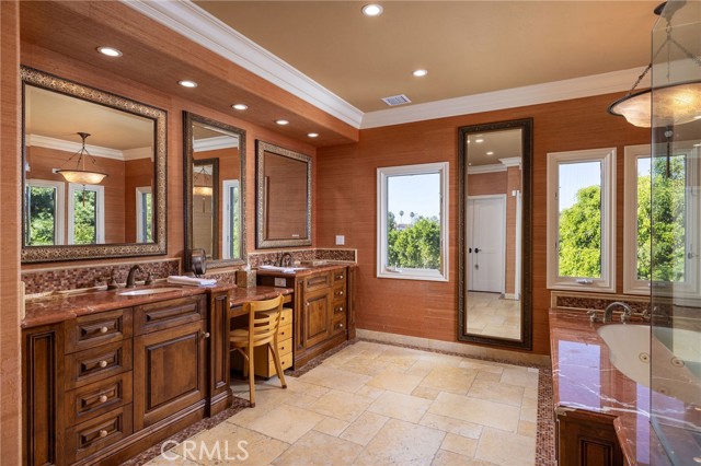 Detail Gallery Image 25 of 35 For 25281 Derbyhill Dr, Laguna Hills,  CA 92653 - 5 Beds | 4/1 Baths