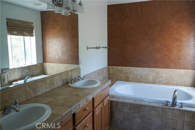 1259 Gonzales Road, Simi Valley CA: https://media.crmls.org/medias/24f4c222-101d-47a2-801e-68bfe0486a22.jpg