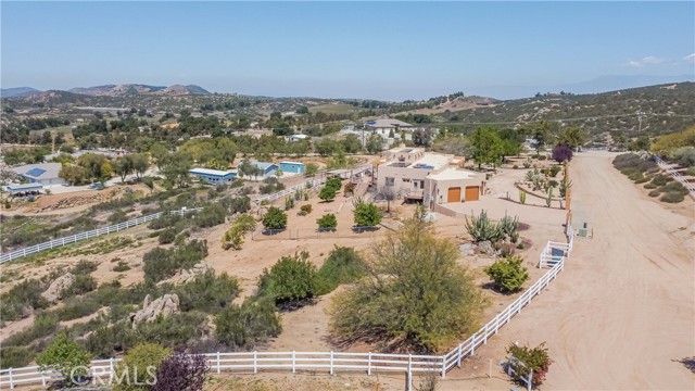 35155 Sawh Court, Sage CA: https://media.crmls.org/medias/24f64b0f-ef6d-4a1d-b744-a06f9d91276d.jpg