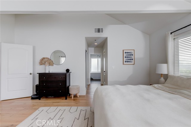 Detail Gallery Image 36 of 42 For 1924 Ruhland Ave #B,  Redondo Beach,  CA 90278 - 3 Beds | 2/1 Baths