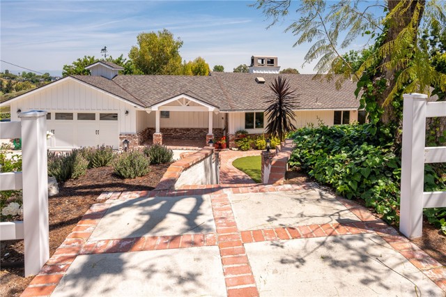 62 Strawberry Lane, Rolling Hills Estates, California 90274, 3 Bedrooms Bedrooms, ,2 BathroomsBathrooms,Residential,Sold,Strawberry Lane,SB22081862