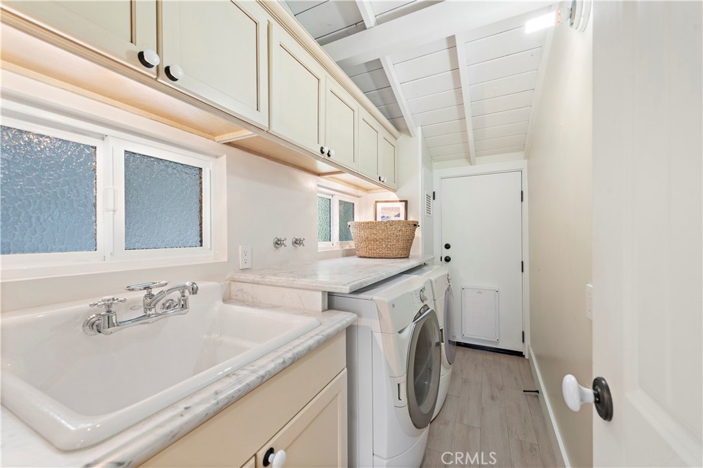 24f81565 957a 47e6 9847 Ecbec5a90159