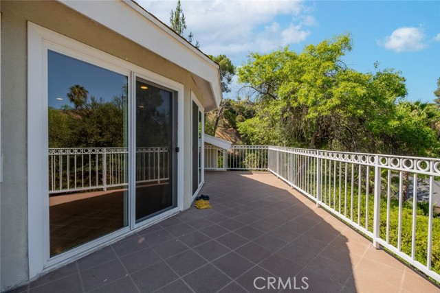 9530 Wheatland Avenue, Shadow Hills CA: https://media.crmls.org/medias/24f819d5-fe9f-43fd-9dc9-54ba4868a4b9.jpg