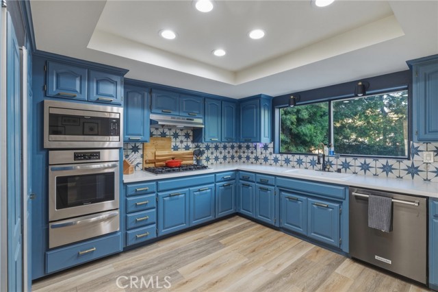 716 Lucia, Redondo Beach, California 90277, 3 Bedrooms Bedrooms, ,3 BathroomsBathrooms,Residential,For Sale,Lucia,SB26088691