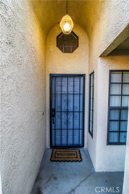 Detail Gallery Image 3 of 18 For 19065 Elm, Apple Valley,  CA 92308 - 2 Beds | 2 Baths