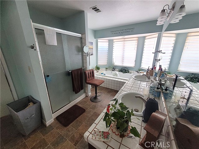 Detail Gallery Image 20 of 29 For 23677 Cahuilla, Apple Valley,  CA 92307 - 3 Beds | 2 Baths