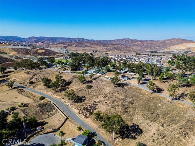 16376 Bailey Street, Lake Elsinore CA: https://media.crmls.org/medias/24faf2b5-4968-4c1a-85ca-621df14000a3.jpg