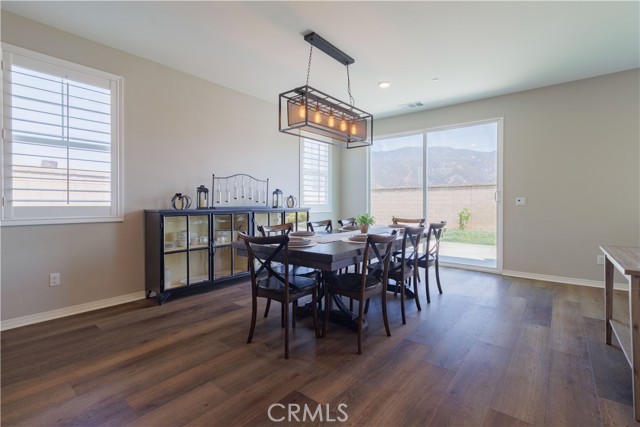 Detail Gallery Image 15 of 52 For 16034 Ulysses Ln, Fontana,  CA 92336 - 6 Beds | 4/1 Baths