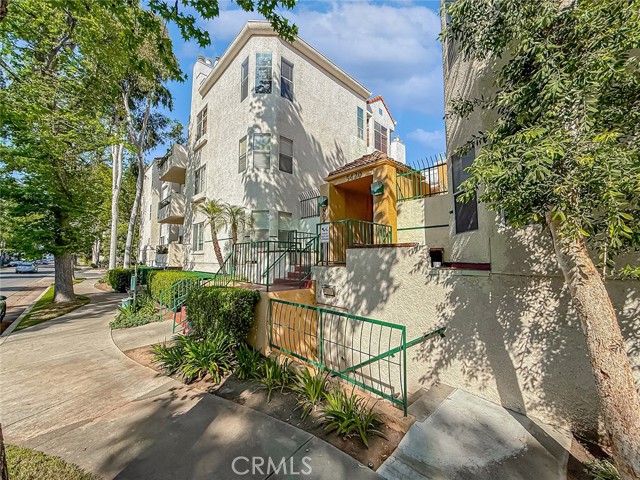 Detail Gallery Image 47 of 50 For 5420 Sylmar Ave #118,  Sherman Oaks,  CA 91401 - 2 Beds | 2 Baths