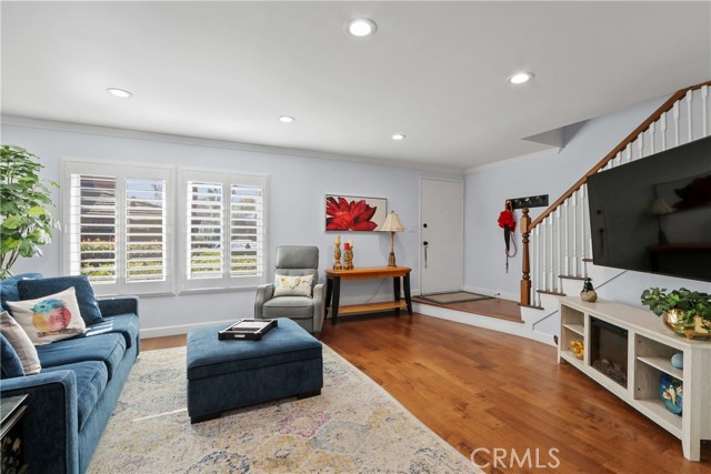 Detail Gallery Image 4 of 30 For 2104 Mount Shasta, San Pedro,  CA 90732 - 4 Beds | 3 Baths