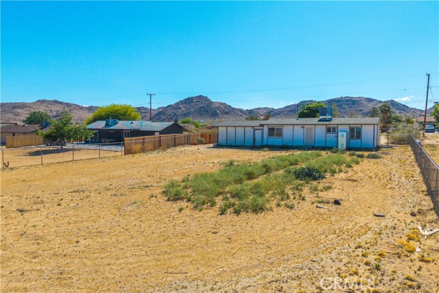 Detail Gallery Image 30 of 38 For 4805 Avenida La Mirada, Joshua Tree,  CA 92252 - 3 Beds | 2 Baths