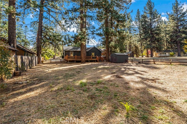 Detail Gallery Image 15 of 51 For 802 Knickerbocker Rd, Big Bear Lake,  CA 92315 - 2 Beds | 2 Baths