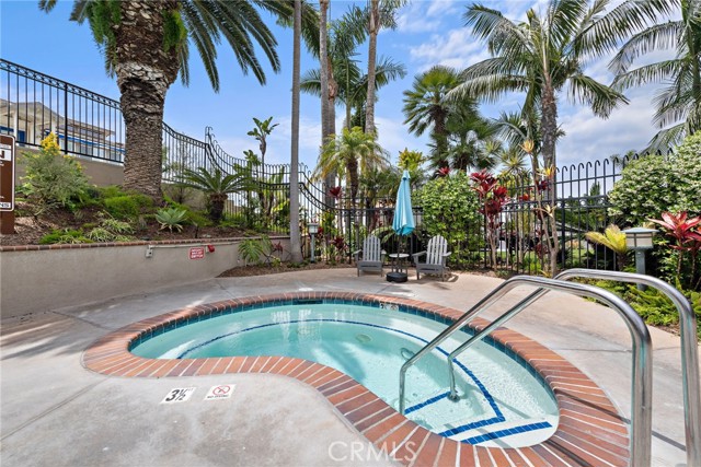 Detail Gallery Image 16 of 19 For 30802 Coast Highway #F14,  Laguna Beach,  CA 92651 - 2 Beds | 2 Baths