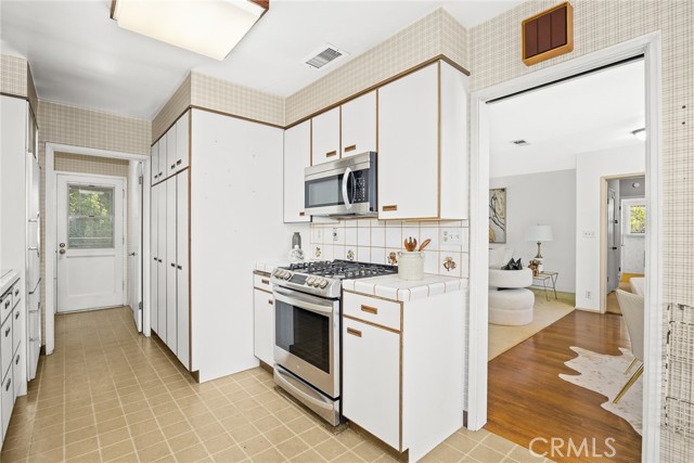Detail Gallery Image 13 of 38 For 1305 Milam Pl, Monterey Park,  CA 91755 - 3 Beds | 1/1 Baths