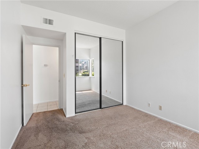 Detail Gallery Image 18 of 28 For 27644 Susan Beth Way #F,  Saugus,  CA 91350 - 2 Beds | 1 Baths