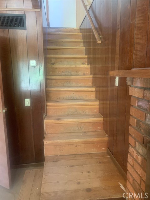 33254 Wild Rose Drive, Green Valley Lake CA: https://media.crmls.org/medias/24fe91f5-26f6-4dfc-9195-98aa7abba063.jpg
