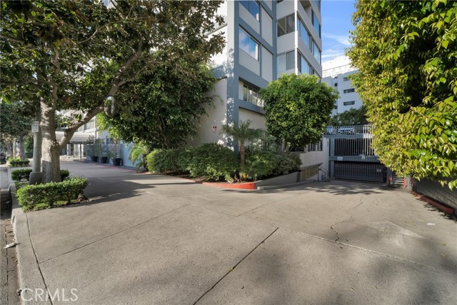 Detail Gallery Image 17 of 21 For 969 Hilgard, Los Angeles,  CA 90024 - 1 Beds | 1 Baths