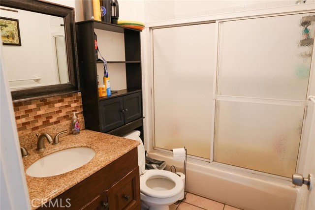 3424 3424 1/2 Paloma Street, Los Angeles CA: https://media.crmls.org/medias/24ffe6e9-634c-4259-bb70-9dea47ff314f.jpg