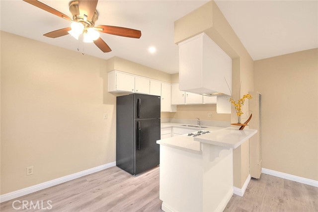 Detail Gallery Image 7 of 39 For 5021 Atlantic Ave #27,  Long Beach,  CA 90805 - 2 Beds | 1 Baths