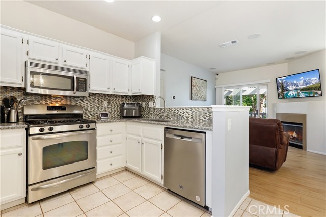 Detail Gallery Image 7 of 25 For 5 Carlsbad, Aliso Viejo,  CA 92656 - 2 Beds | 2 Baths