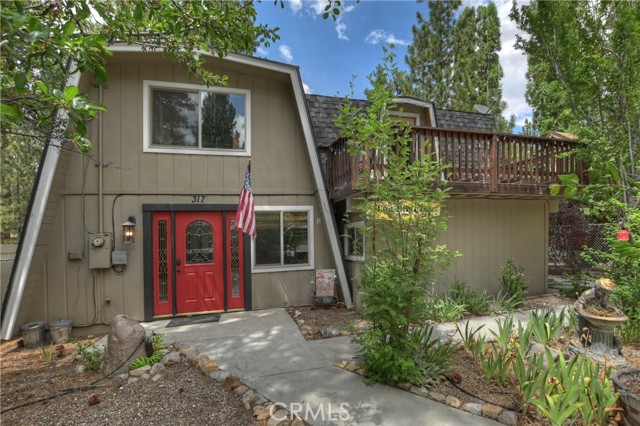 Detail Gallery Image 3 of 46 For 317 W Aeroplane Bld, Big Bear City,  CA 92314 - 4 Beds | 2 Baths