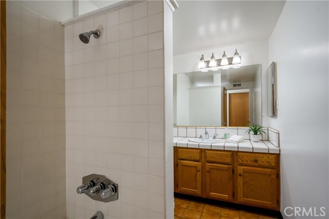 1421 Sierra Vista Drive, La Habra CA: https://media.crmls.org/medias/250056ab-c947-4644-99d3-9b0aba1b47ca.jpg