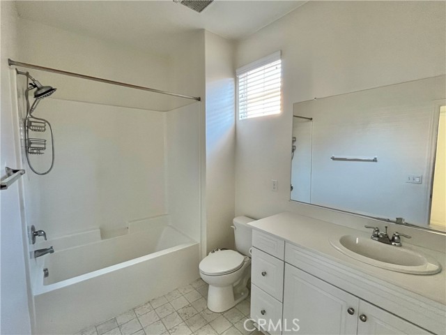 Detail Gallery Image 11 of 13 For 5955 Ginger Dr, Corona,  CA 92880 - 3 Beds | 2/1 Baths