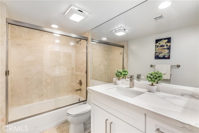 1417 S. Westgate, Los Angeles CA: https://media.crmls.org/medias/2501e12a-929a-4b99-aacf-3b3d352ebcd3.jpg