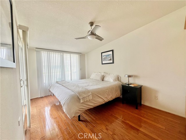 13721 El Dorado Dr. M3-#20K, Seal Beach CA: https://media.crmls.org/medias/250319da-b1ef-48ce-b253-ba1fba194b0c.jpg