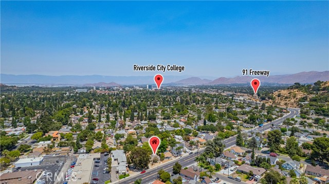 3719 Jurupa Avenue, Riverside CA: https://media.crmls.org/medias/250367f3-90a5-43d8-bc25-293ea1a80191.jpg