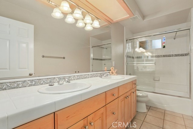 1710 Rockefeller Lane, Redondo Beach, California 90278, 3 Bedrooms Bedrooms, ,3 BathroomsBathrooms,Residential,Sold,Rockefeller,SB21181744