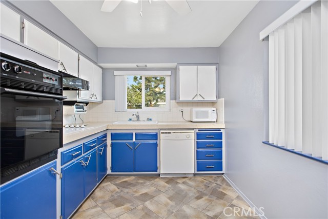 Detail Gallery Image 6 of 36 For 26025 Cherry Hills Bld, Menifee,  CA 92586 - 2 Beds | 2 Baths