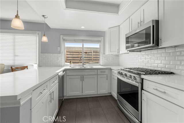 Detail Gallery Image 7 of 24 For 6173 N Indigo Pl, San Bernardino,  CA 92407 - 4 Beds | 2/1 Baths