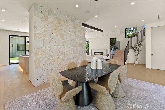 Detail Gallery Image 18 of 65 For 14738 Otsego St, Sherman Oaks,  CA 91403 - 5 Beds | 5/1 Baths