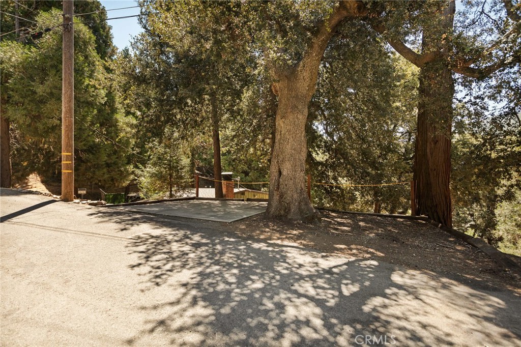 https://media.crmls.org/medias/2503d305-2aa8-4852-9aa0-edf30f6b9de8.jpg?preset=X-Large