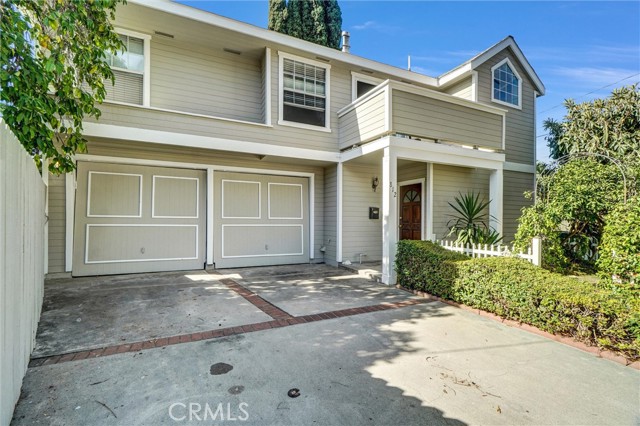 Detail Gallery Image 3 of 50 For 151 N Lincoln, Fullerton,  CA 92831 - 4 Beds | 4 Baths