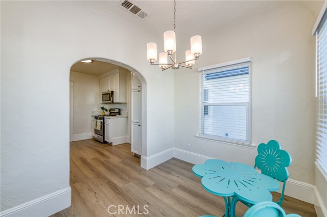 Detail Gallery Image 19 of 41 For 701 E Clinton, Fresno,  CA 93704 - 3 Beds | 1 Baths