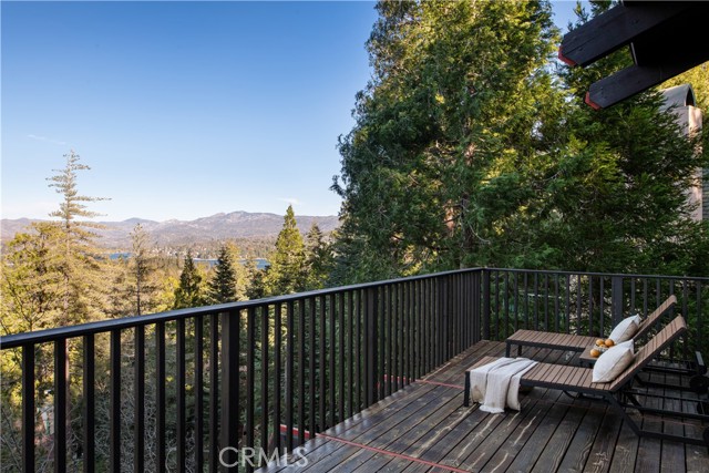 Detail Gallery Image 12 of 27 For 287 Grizzly, Lake Arrowhead,  CA 92352 - 3 Beds | 2/1 Baths
