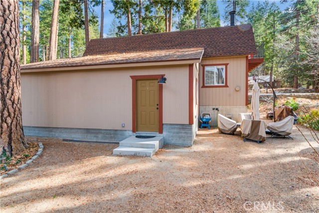 Detail Gallery Image 6 of 29 For 40300 Valley of the Falls, Forest Falls,  CA 92339 - 3 Beds | 2 Baths