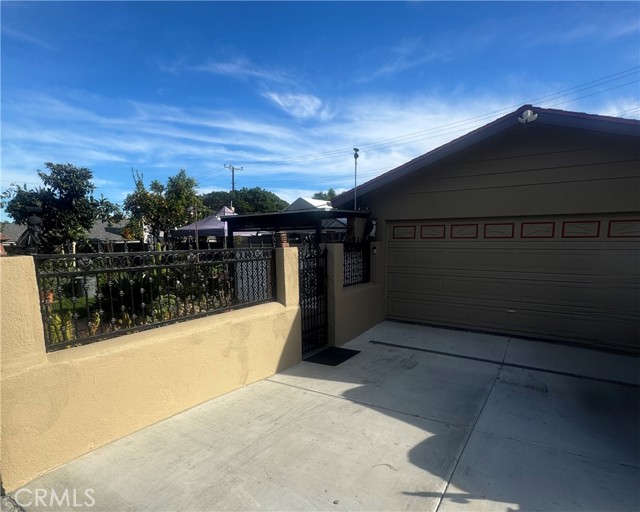 Detail Gallery Image 2 of 8 For 7415 San Bergamo Dr, Goleta,  CA 93117 - 3 Beds | 2 Baths