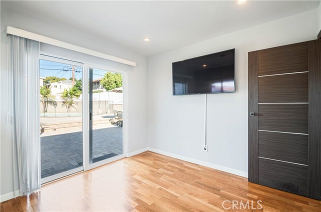 Detail Gallery Image 17 of 26 For 721 E Elmwood, Burbank,  CA 91501 - 3 Beds | 2 Baths