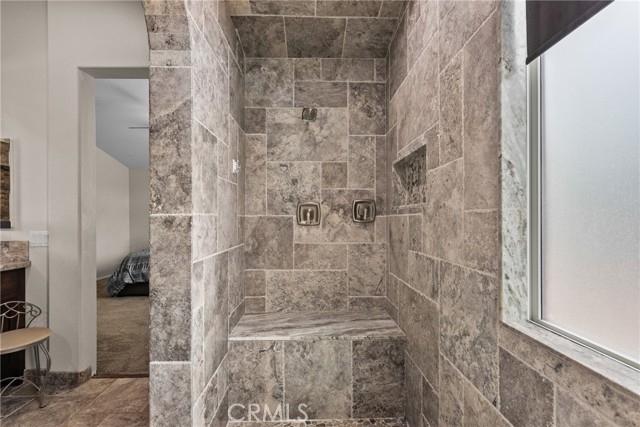30463 Vineyard Lane, Castaic CA: https://media.crmls.org/medias/2507a847-484f-4f57-8d1c-7ac5fb3657d1.jpg